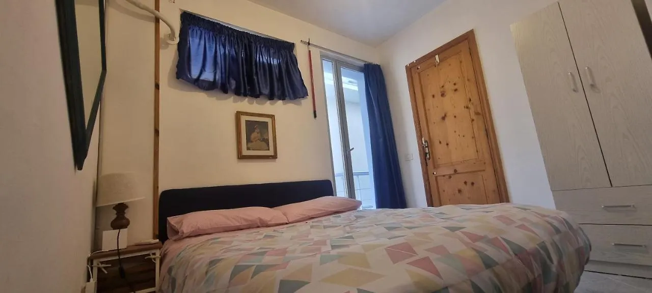 Abbronzatissima B&B Capo dʼOrlando 0*,